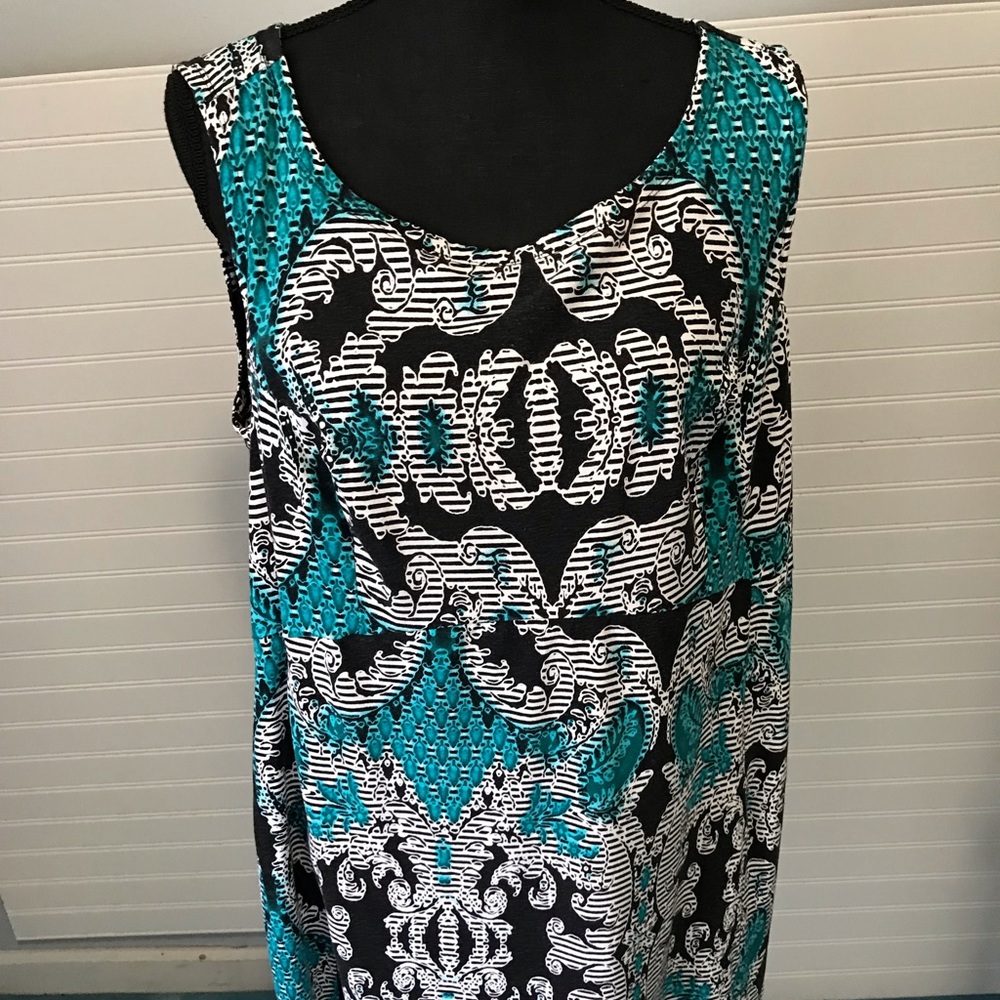 Dress - Picture 2 of 2